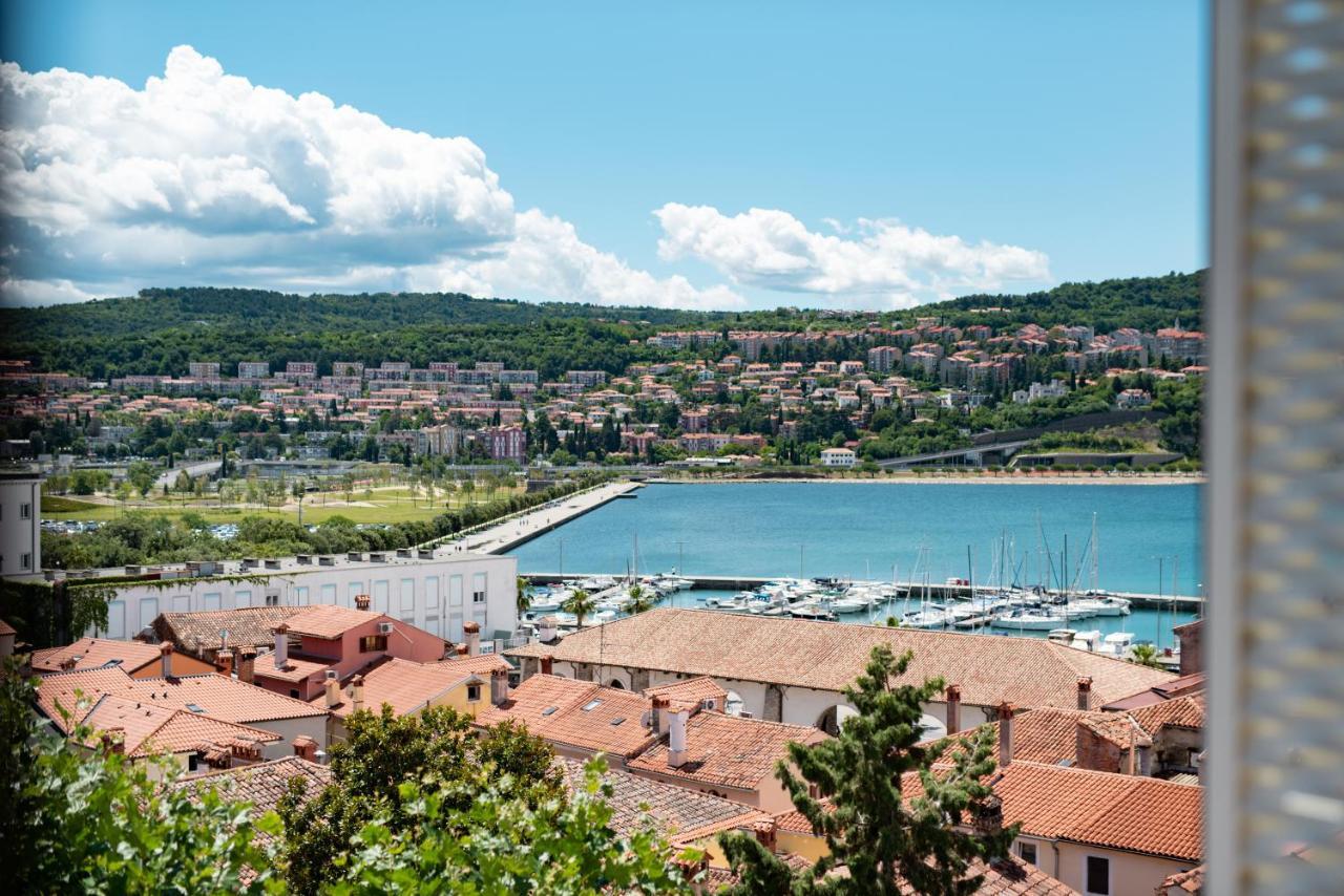 Koper Seaside Residence Eksteriør billede